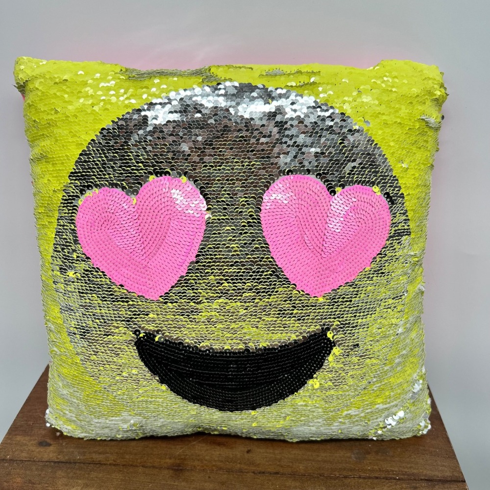 Justice Kids Reversible Sequin Emoji Heart Eyes Throw Pillow Pink Yellow Silver‎